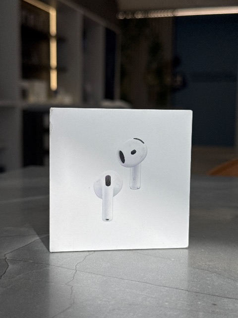 AirPods 4 ANC