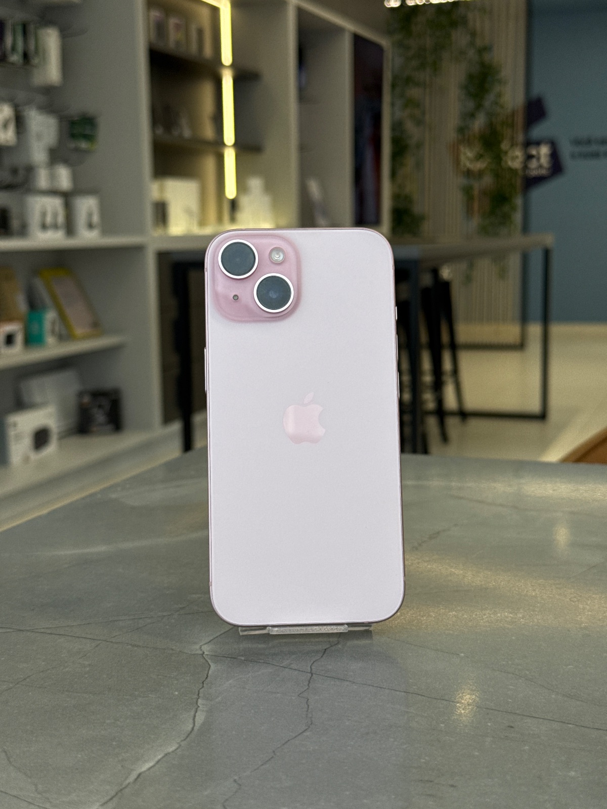 iPhone 15
